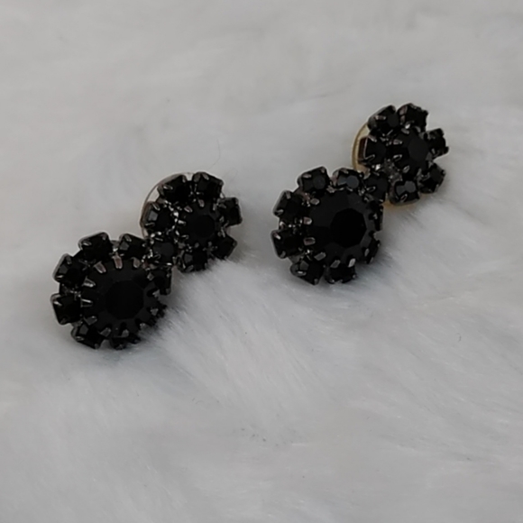 3/$15 Vintage Black Rhinestone Earrings - Picture 2 of 4